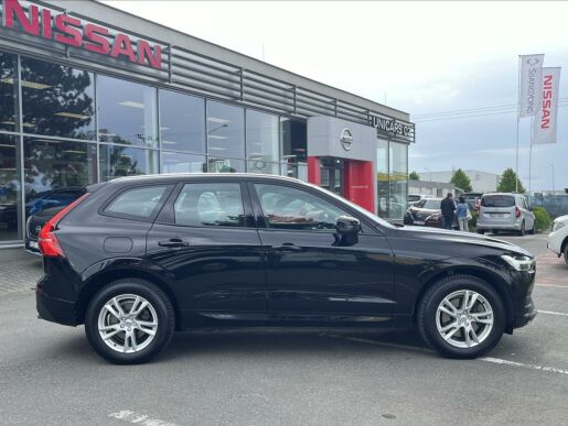 Volvo XC60 2,0 T5  ČR Momentum AWD AT